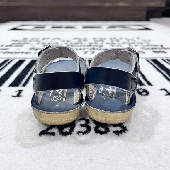 Hoy Shoe Salt Water Sun-San Surfer sandals in navy leather - Picture 6 of 8